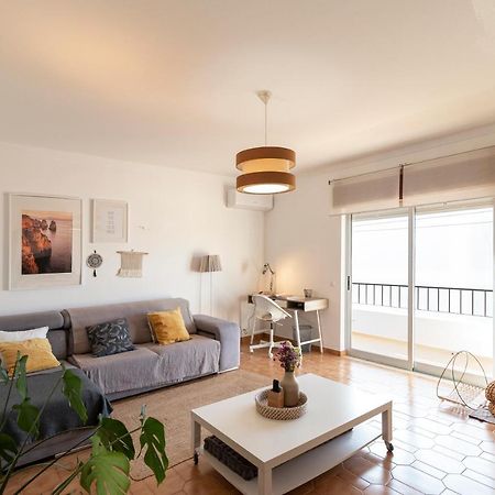 Seajay'S Apartment Лагос Екстериор снимка
