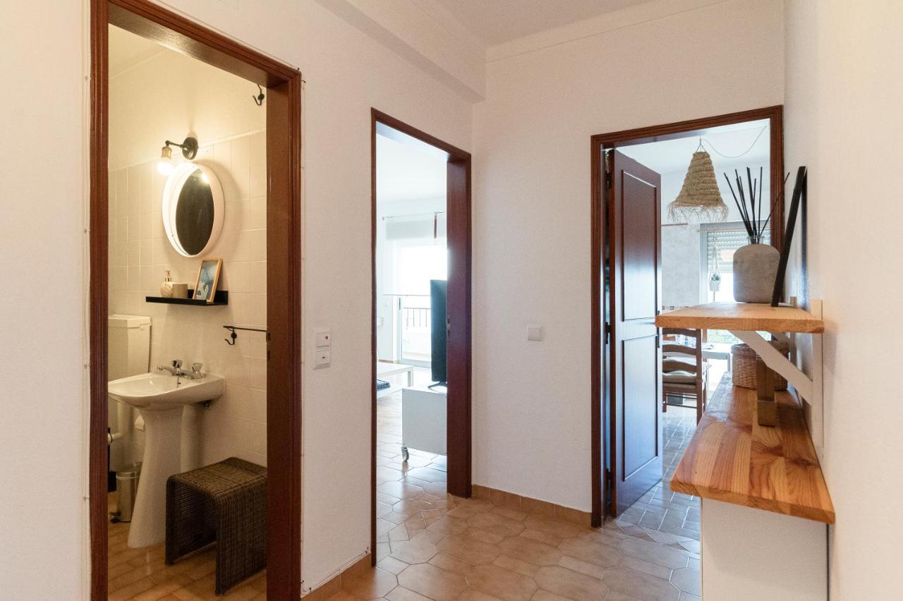 Seajay'S Apartment Лагос Екстериор снимка